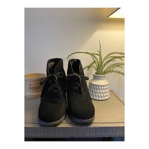 ✨black booties!✨